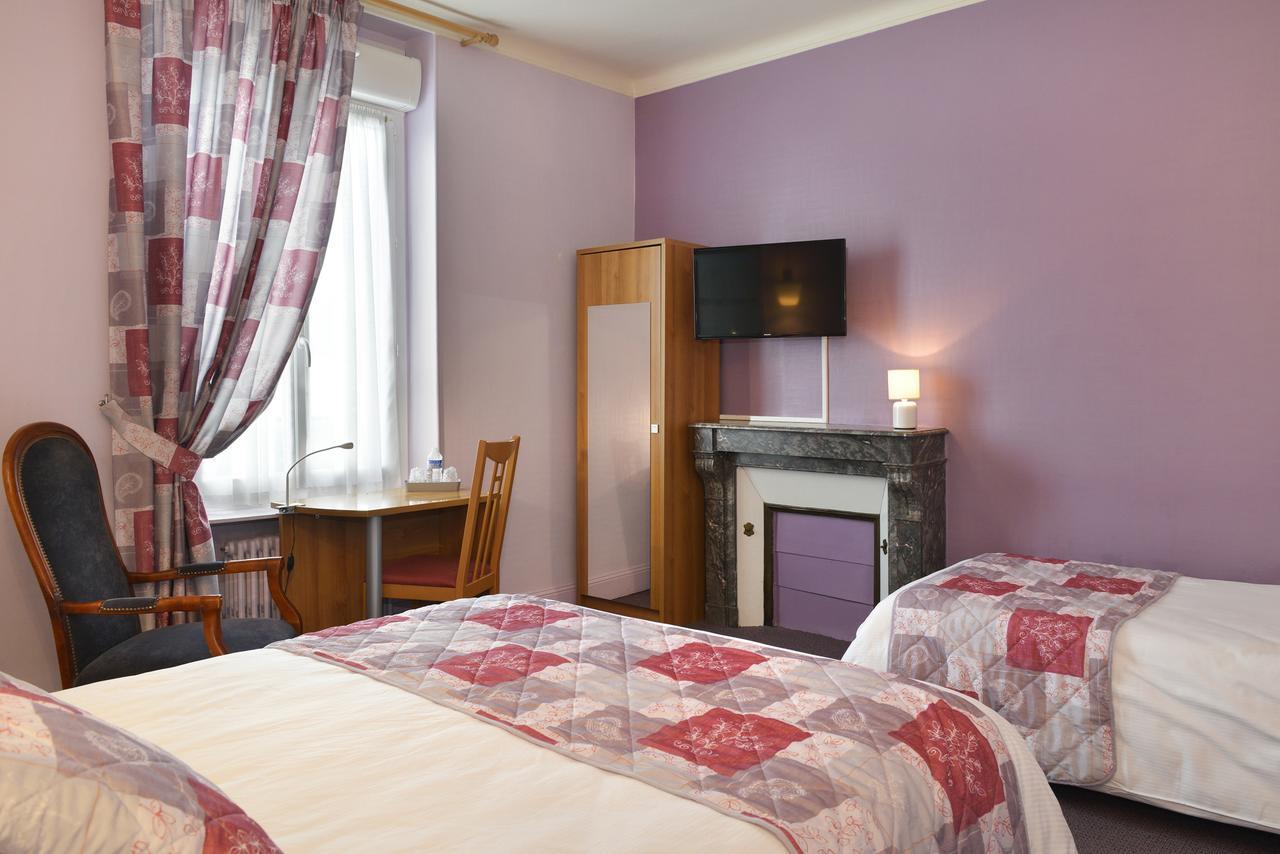 Logis Hotels Restaurant Le Dauphin Salbris Esterno foto